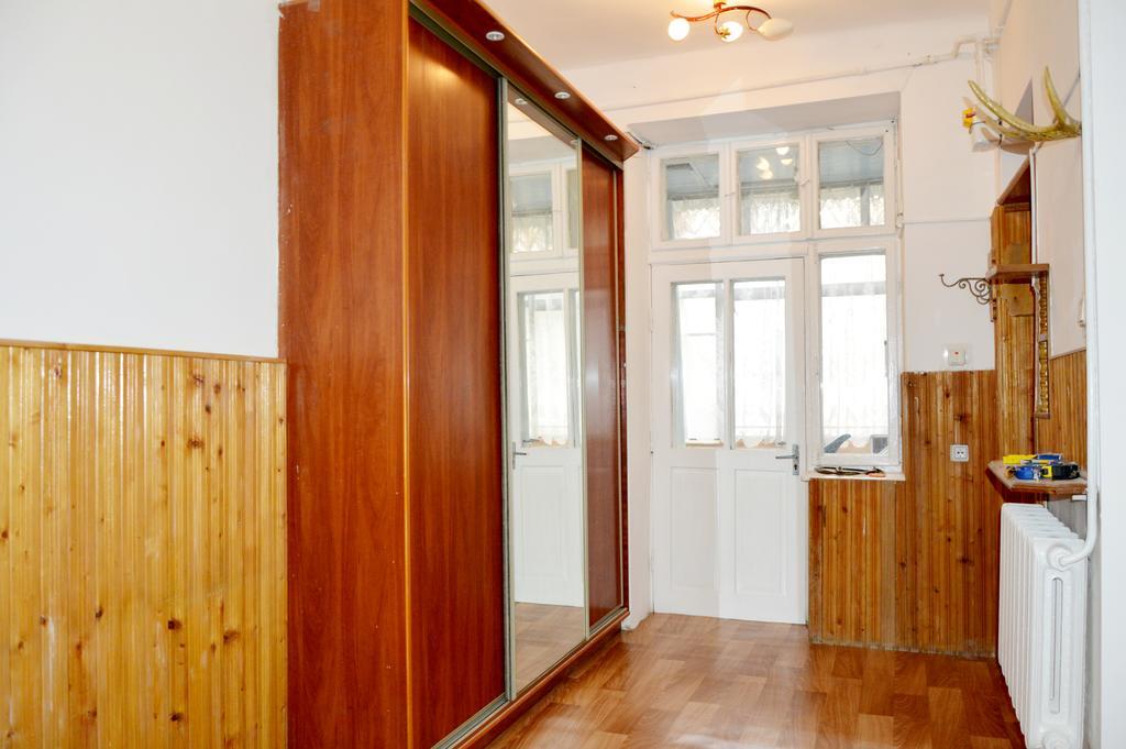Lviv Lucky Hostel Dış mekan fotoğraf