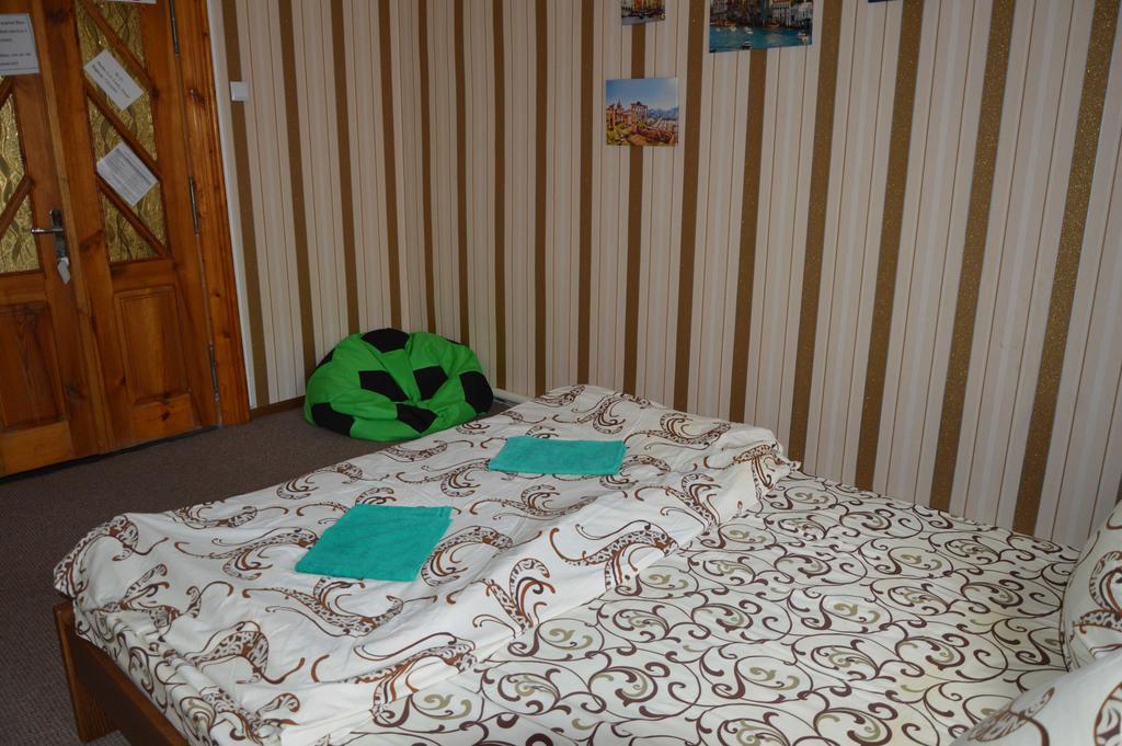 Lviv Lucky Hostel Dış mekan fotoğraf