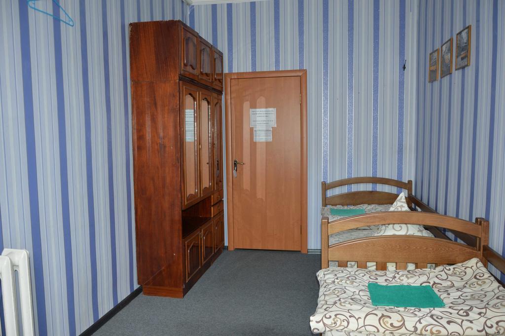 Lviv Lucky Hostel Dış mekan fotoğraf
