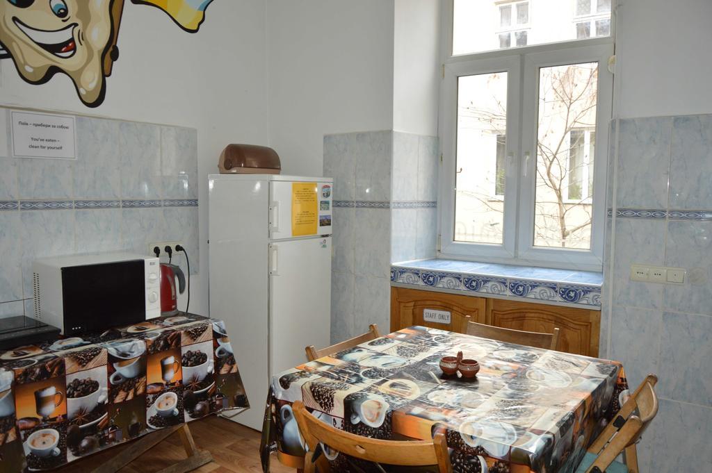 Lviv Lucky Hostel Dış mekan fotoğraf