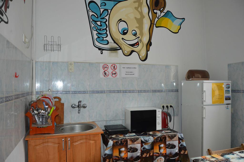 Lviv Lucky Hostel Dış mekan fotoğraf